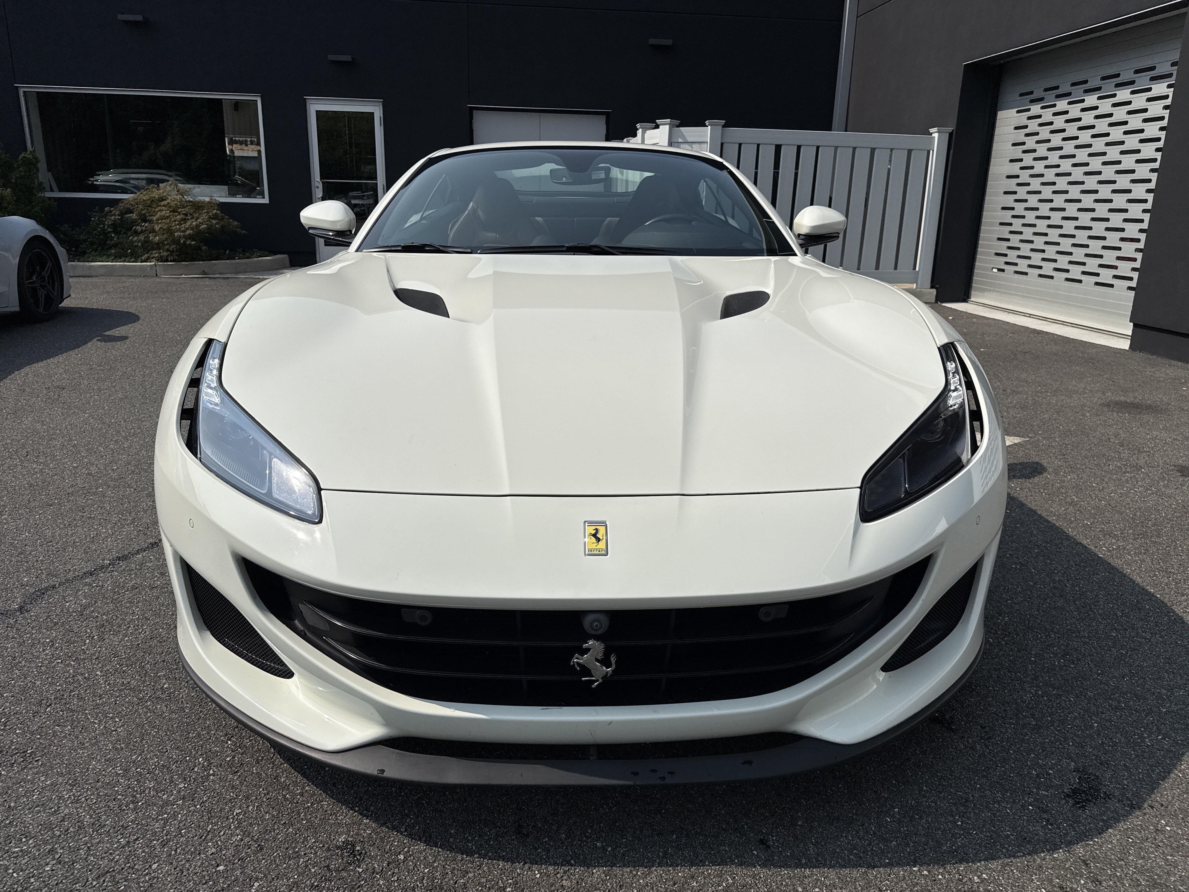 Used 2019 Ferrari Portofino RWD image 29