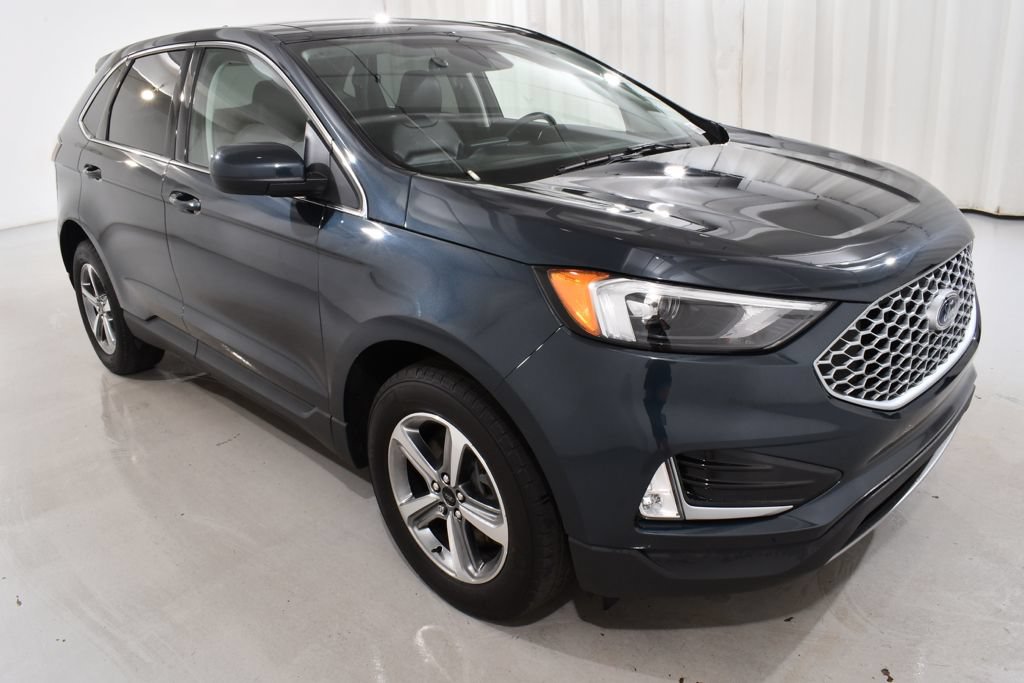 Used 2023 Ford Edge SEL w/ Convenience Package AWD/4WD image 5