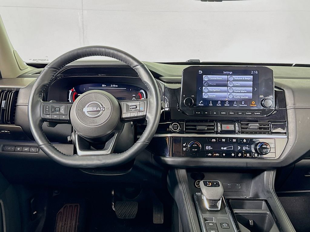 Used 2023 Nissan Pathfinder Platinum w/ Cargo Package image 26