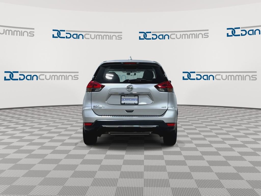 Used 2017 Nissan Rogue S AWD/4WD image 7