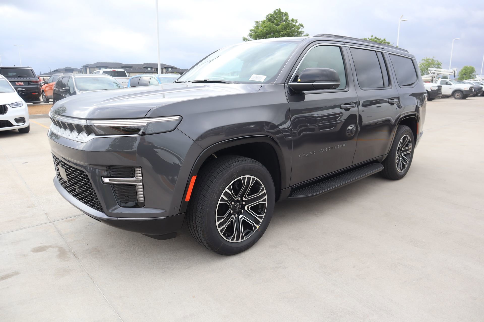 New 2026 Jeep Grand Wagoneer 4WD image 11