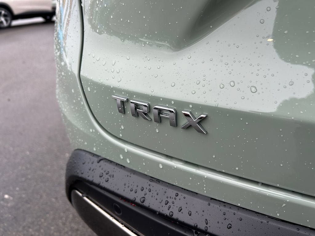 New 2026 Chevrolet Trax ACTIV w/ Sunroof Package FWD image 32