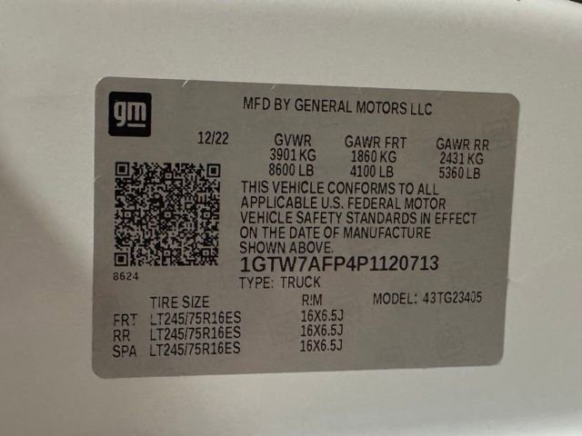 Used 2023 GMC Savana 2500 RWD image 42