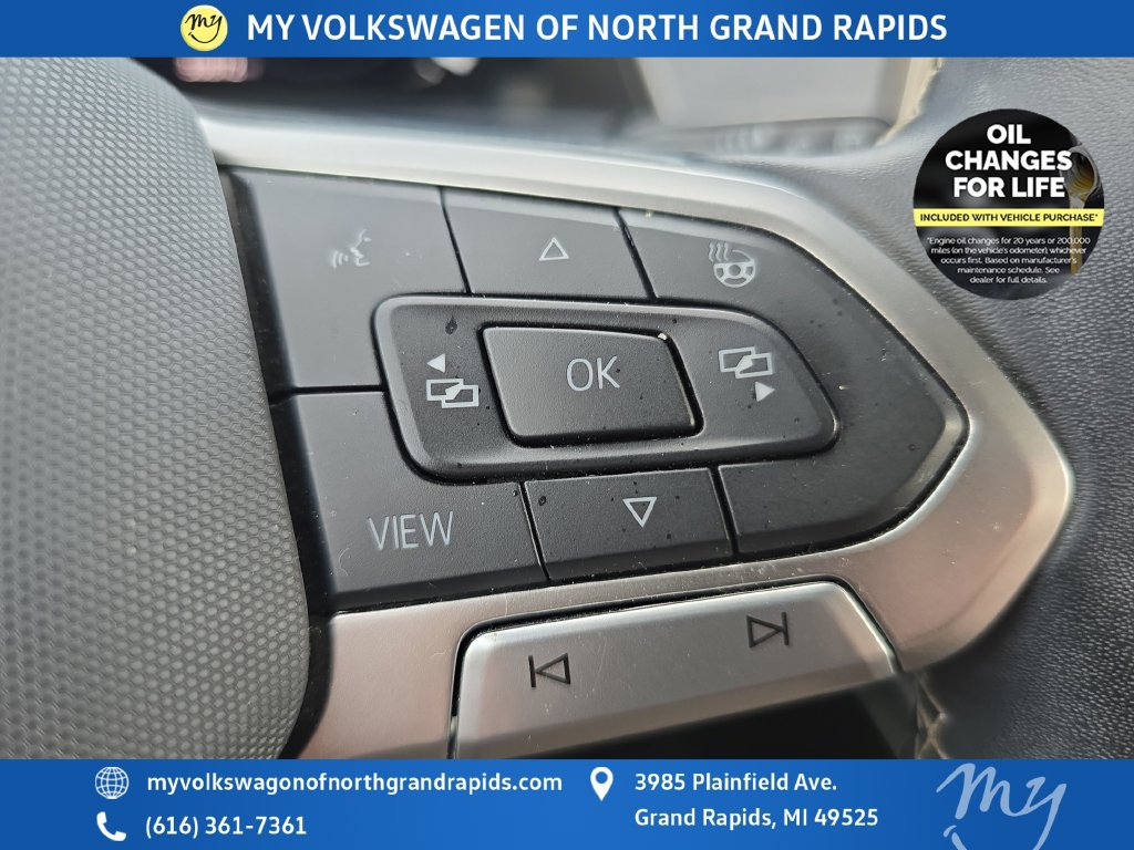 Used 2024 Volkswagen Atlas Cross Sport SE AWD/4WD image 18