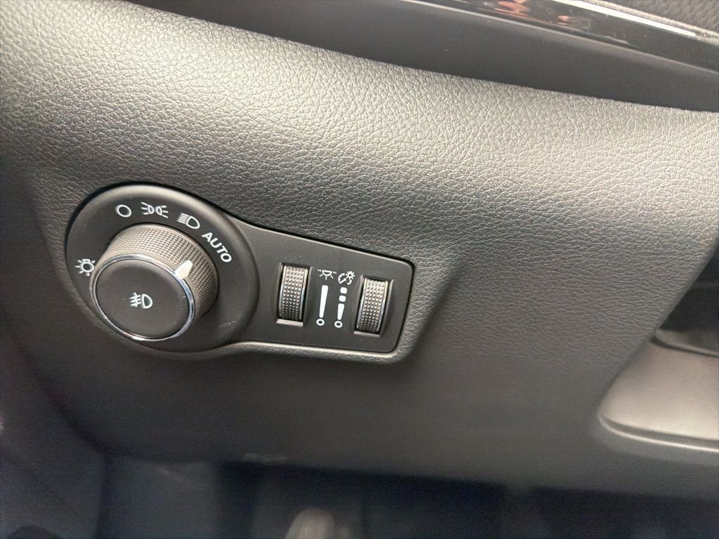 New 2026 Jeep Compass Limited AWD/4WD image 19