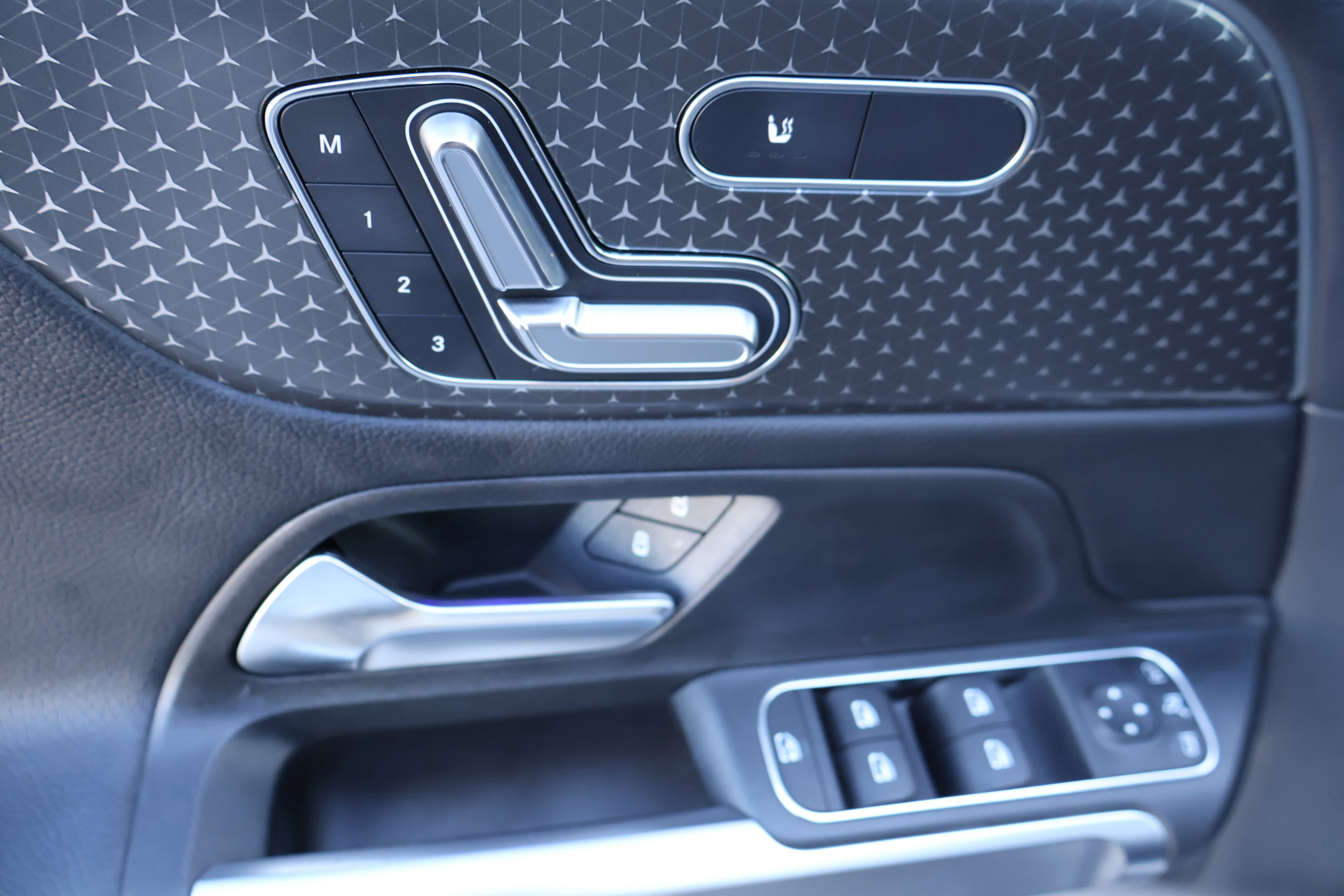 Certified 2024 Mercedes-Benz GLB 250 image 14