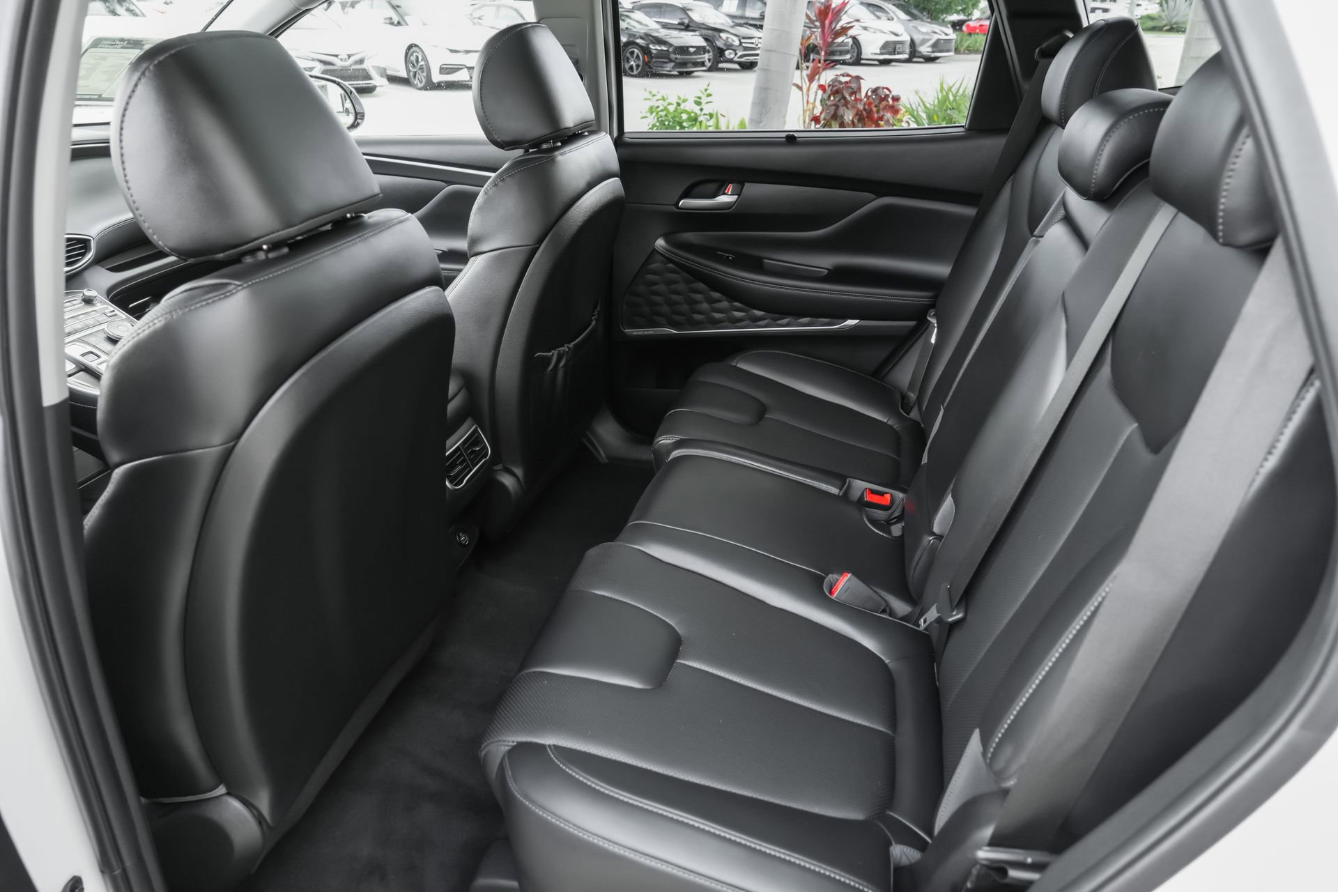 Used 2023 Hyundai Santa Fe SEL Premium w/ Cargo Package image 34