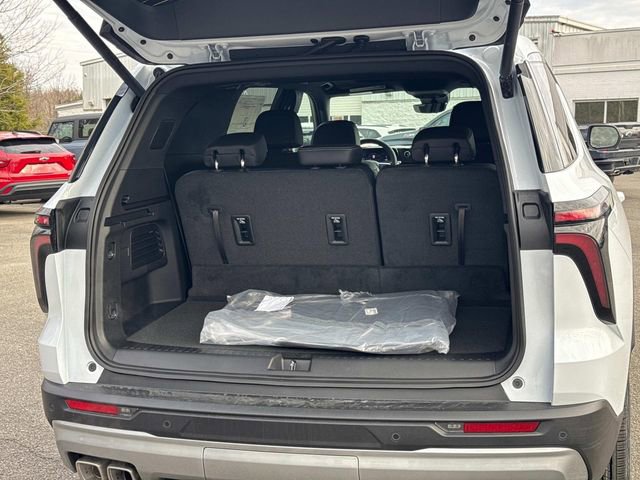 New 2026 Chevrolet Traverse LT w/ Sun and Wheel Package image 13