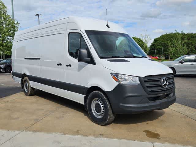 Used 2026 Mercedes-Benz Sprinter 2500 image 3