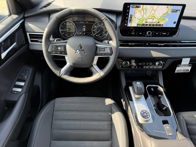 New 2026 Mitsubishi Outlander LE FWD image 19