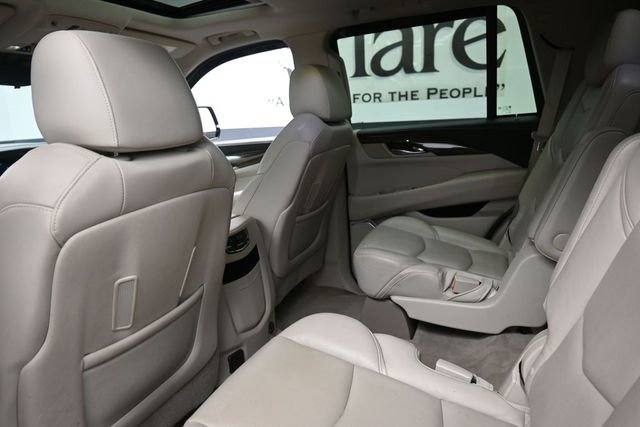 Used 2020 Cadillac Escalade Luxury AWD/4WD image 24
