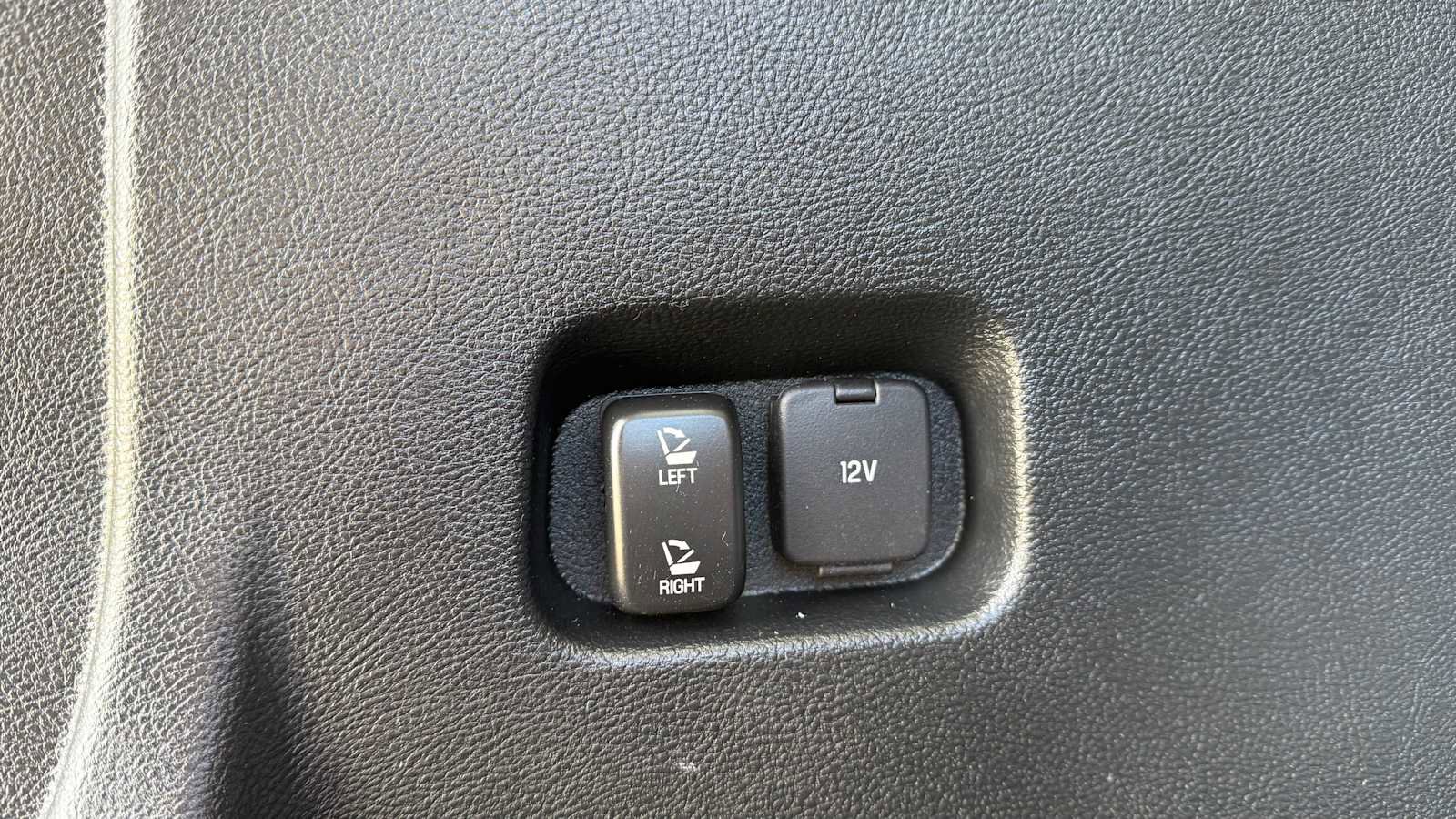 Used 2023 Ford Edge SEL image 28