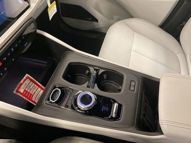 New 2026 Jeep Cherokee Limited image 16