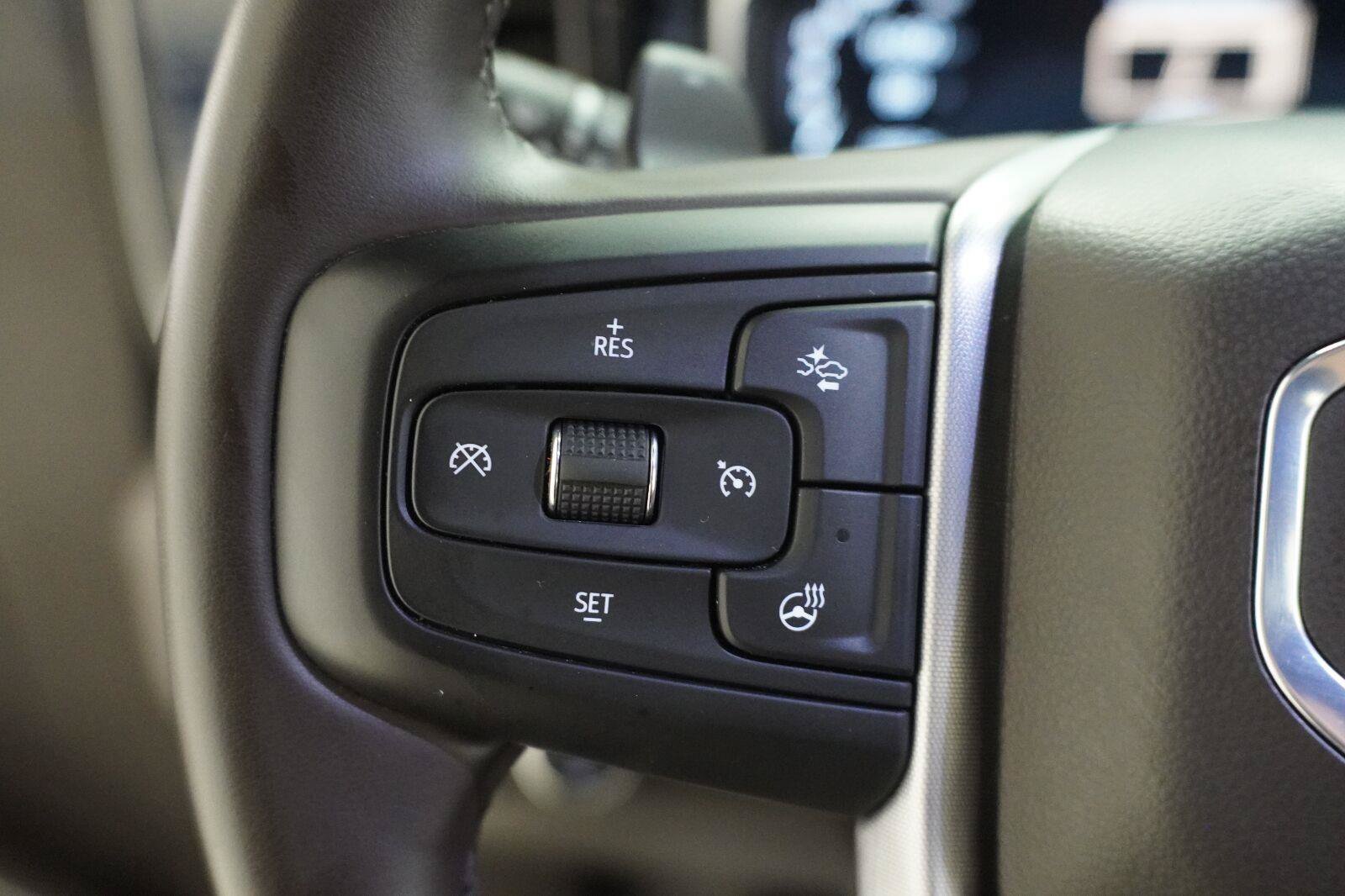 Used 2024 GMC Sierra 1500 SLT RWD image 9