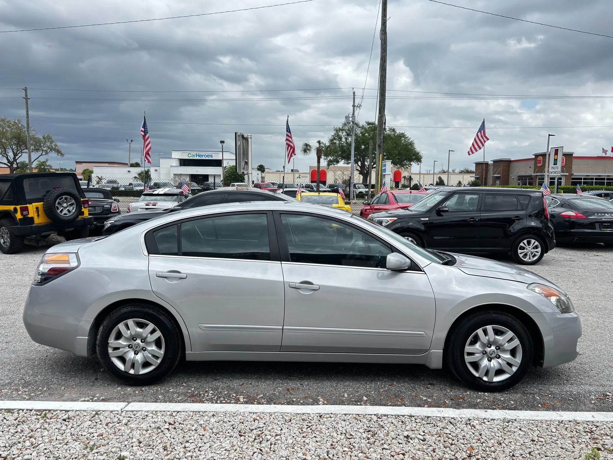Used 2009 Nissan Altima 2.5 S FWD image 6