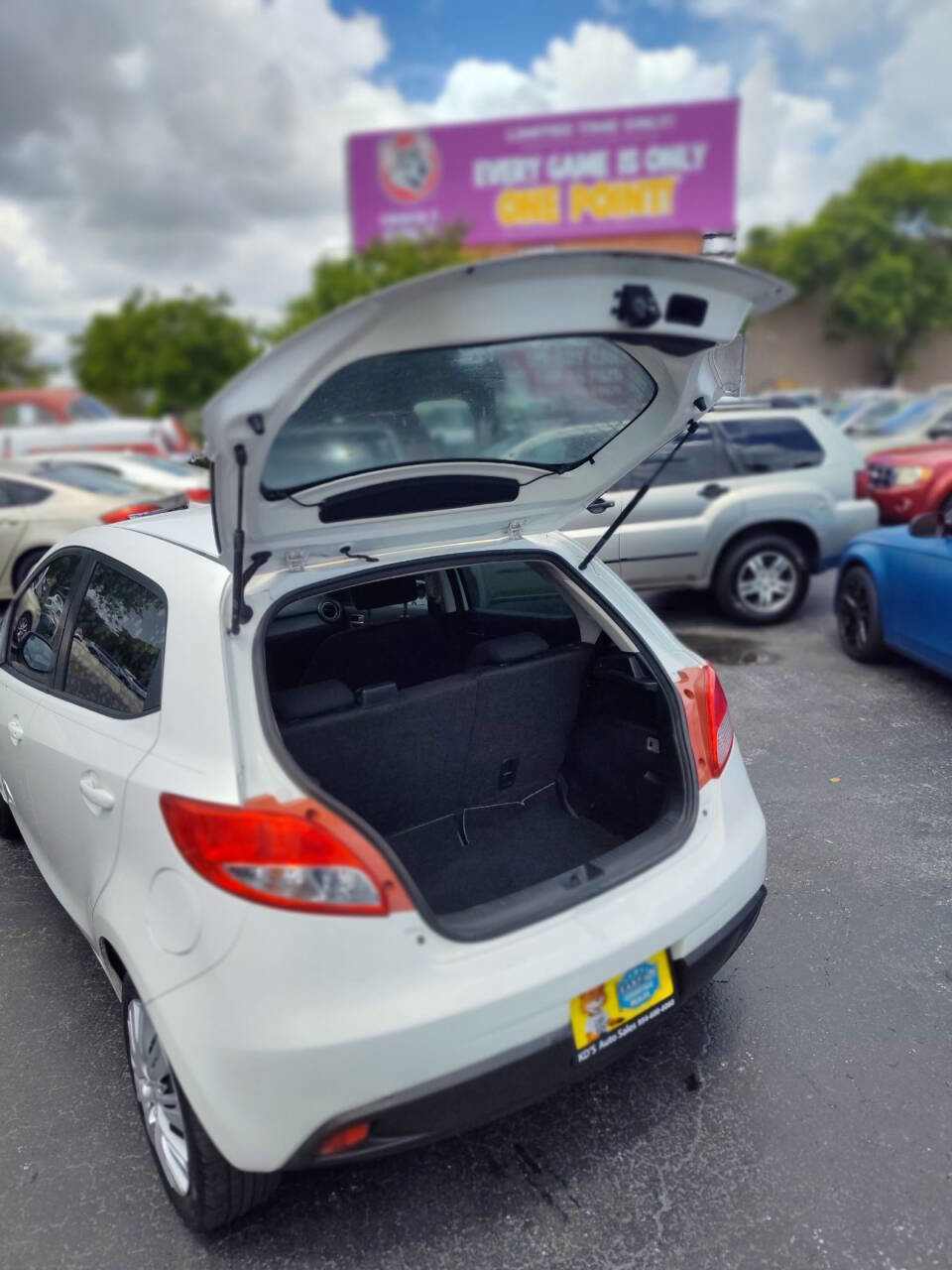 Used 2011 MAZDA MAZDA2 Sport image 19