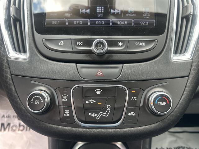 Used 2016 Chevrolet Malibu LT FWD image 38