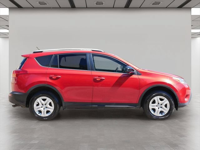 Used 2014 Toyota RAV4 LE AWD/4WD image 6
