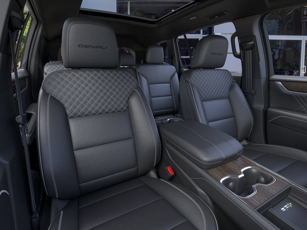 New 2026 GMC Acadia Denali w/ Super Cruise Package FWD image 16
