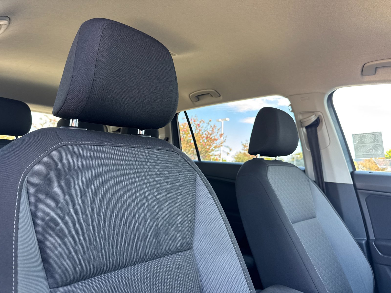 Used 2019 Volkswagen Tiguan S w/ 3rd Row Seat Package AWD/4WD image 20