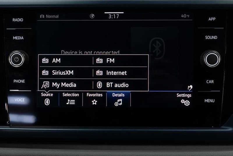 Used 2023 Volkswagen Taos SE image 20