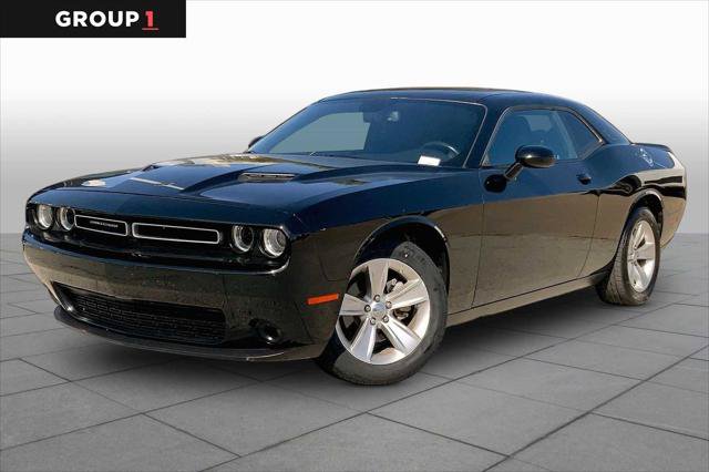 Certified 2023 Dodge Challenger SXT RWD image 1