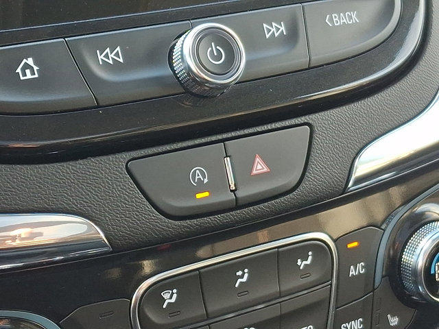 Used 2023 Chevrolet Equinox Premier image 24