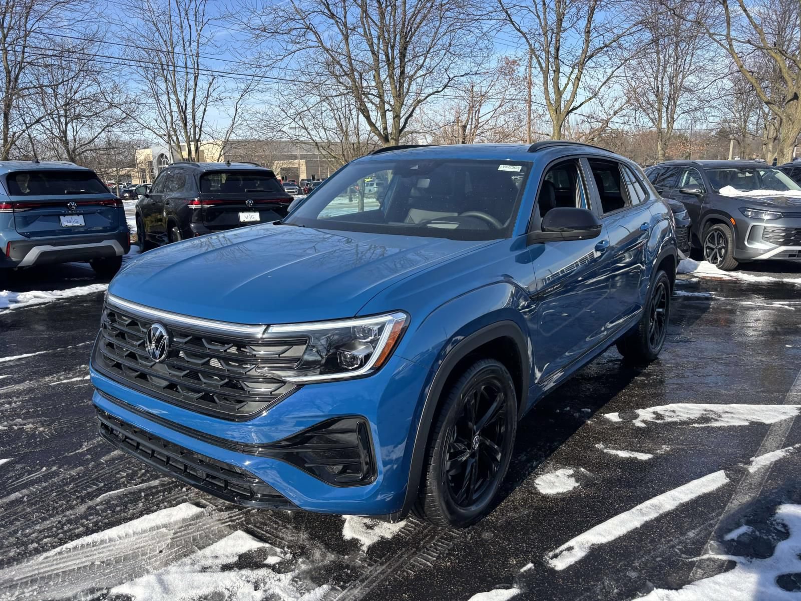 New 2026 Volkswagen Atlas Cross Sport SEL R-Line AWD/4WD image 3