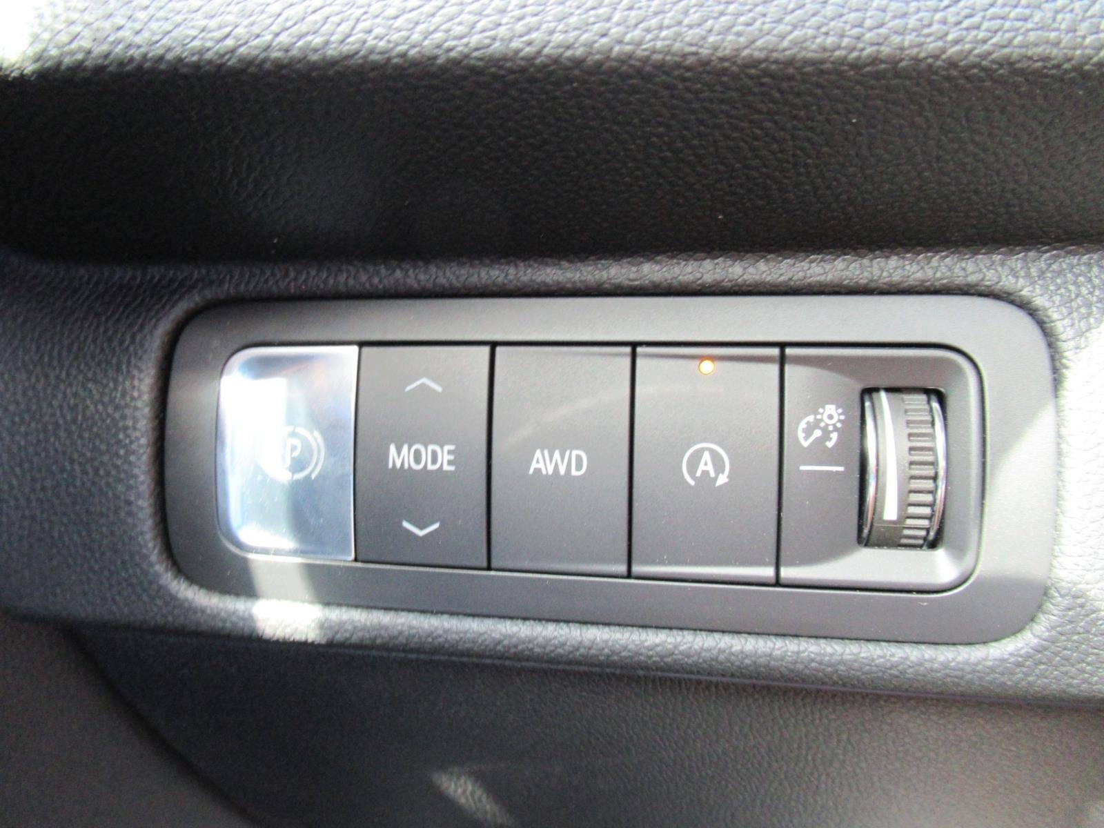 New 2026 Chevrolet Traverse Z71 w/ Enhanced Driving Package AWD/4WD image 20
