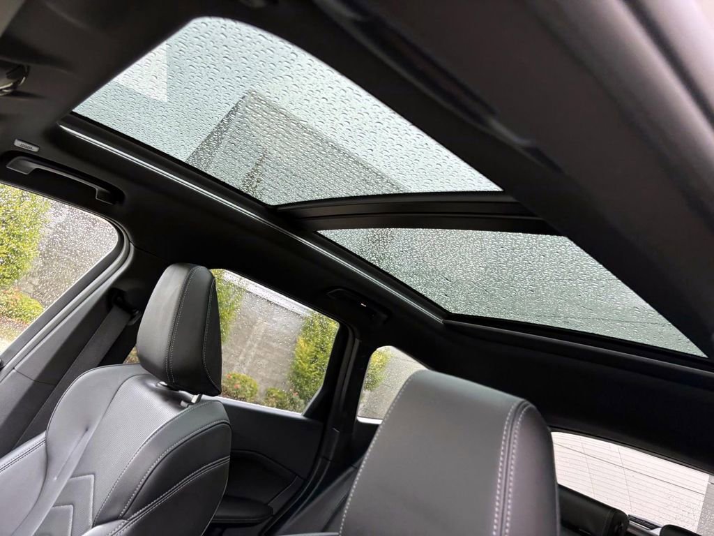 Certified 2025 BMW X1 xDrive28i w/ Premium Package image 27