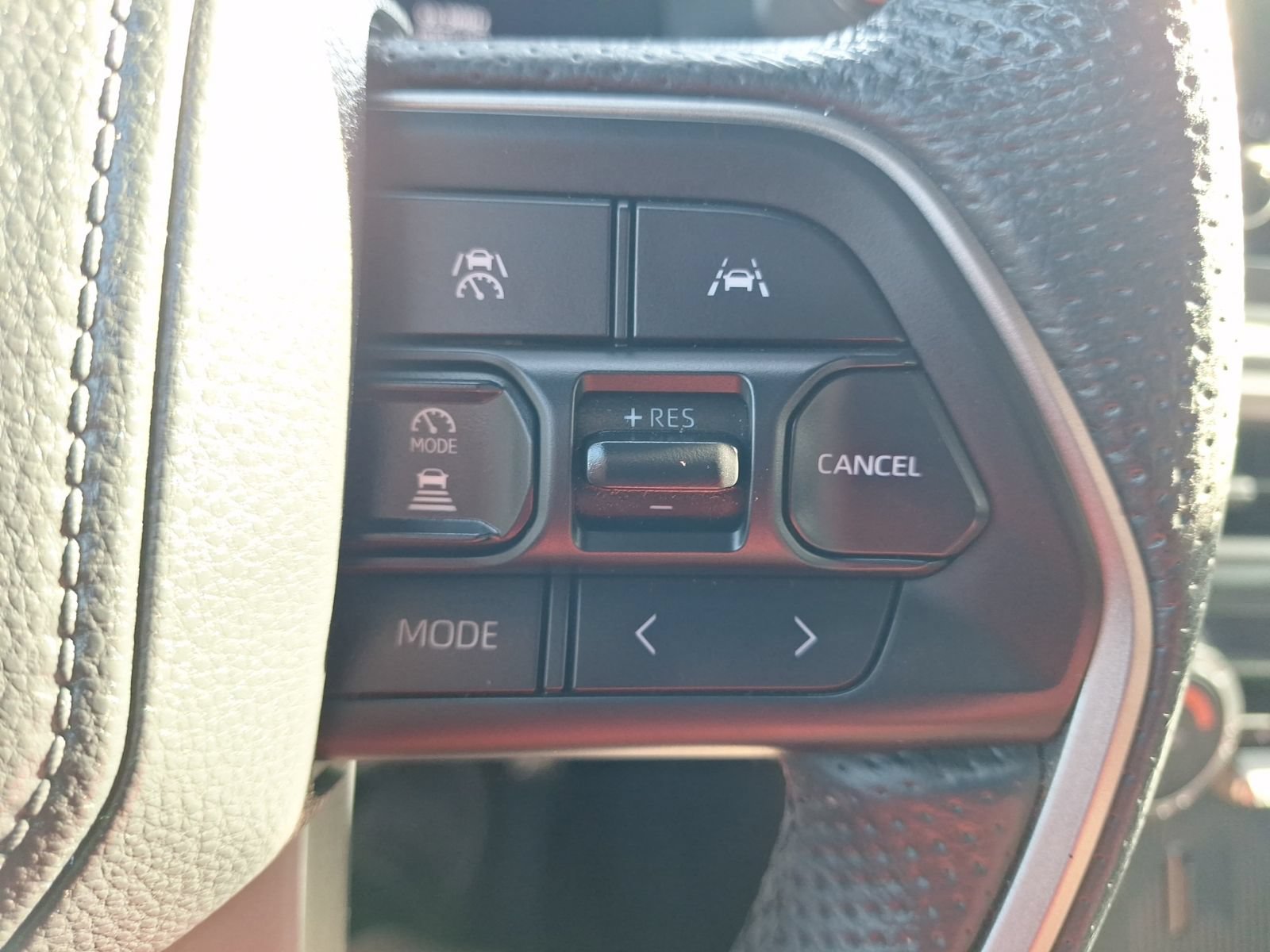 Used 2024 Toyota Tacoma TRD Sport AWD/4WD image 21