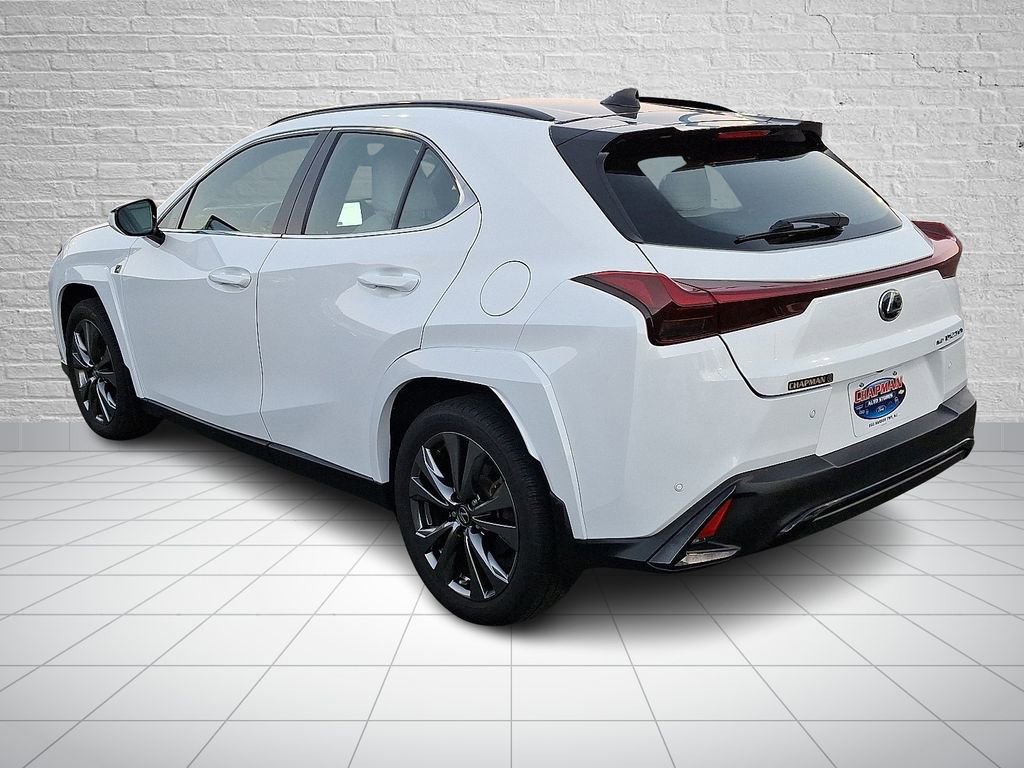 Used 2023 Lexus UX 250h F Sport image 7
