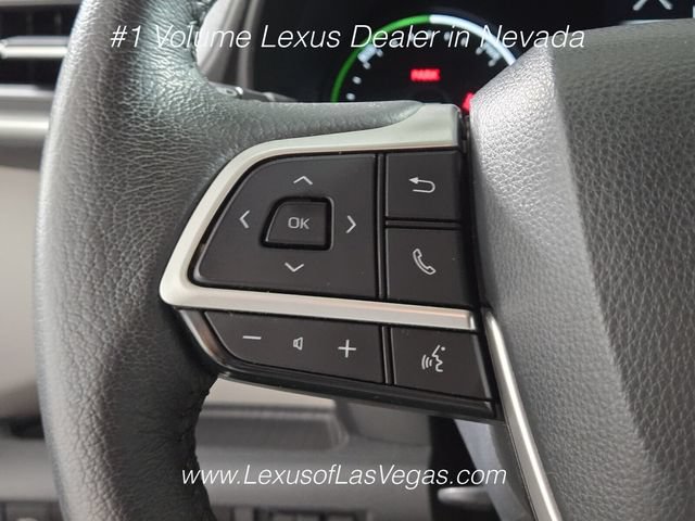 Used 2023 Toyota Sienna XLE FWD image 30
