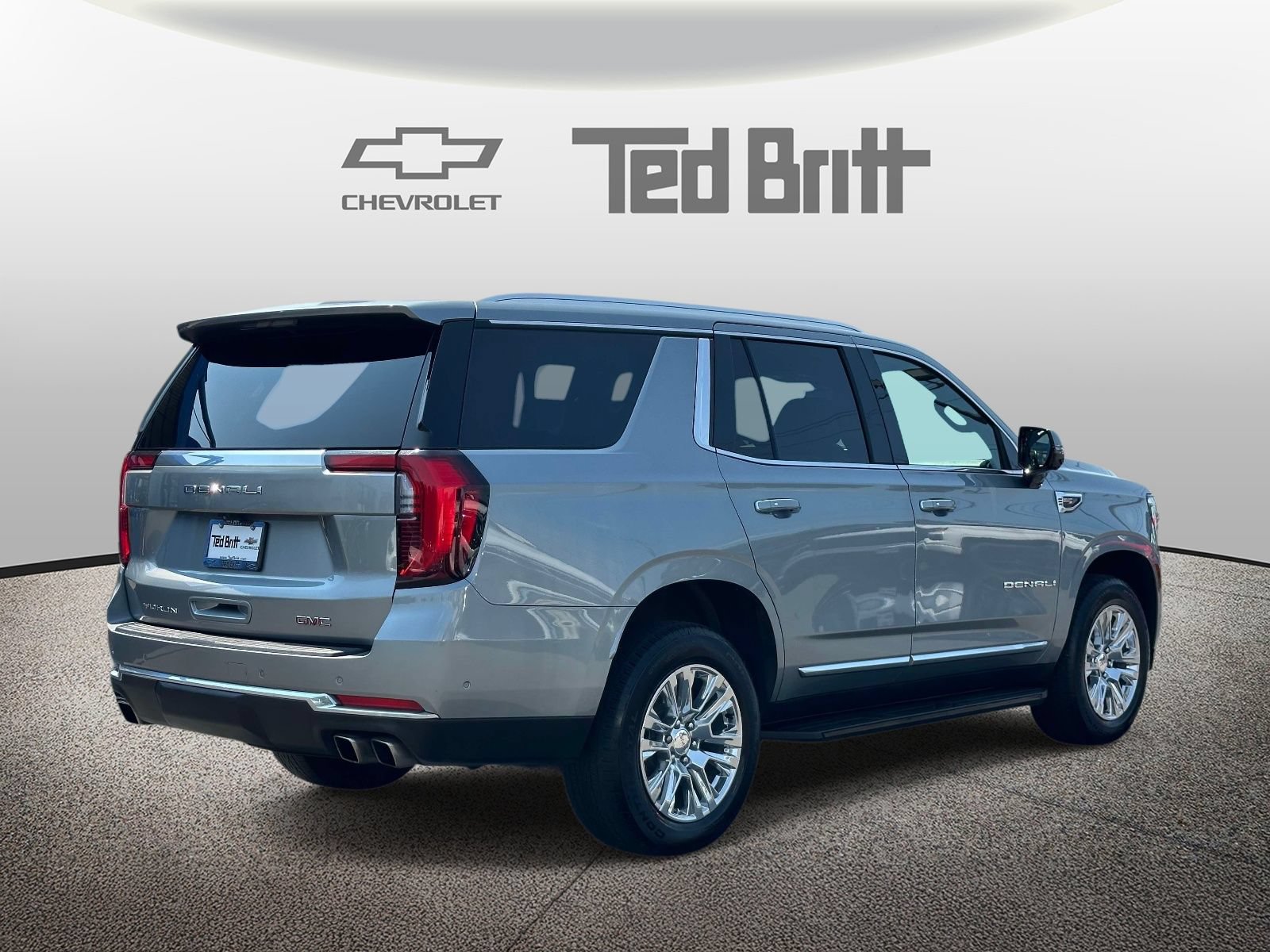 Certified 2025 GMC Yukon Denali AWD/4WD image 4