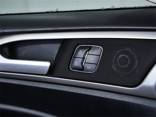 Certified 2017 Ford Fusion SE w/ Fusion SE Technology Package image 25