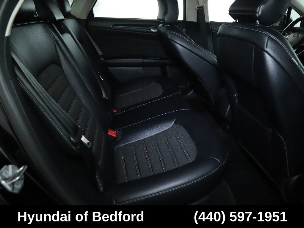 Used 2018 Ford Fusion SE w/ Equipment Group 201A FWD image 32