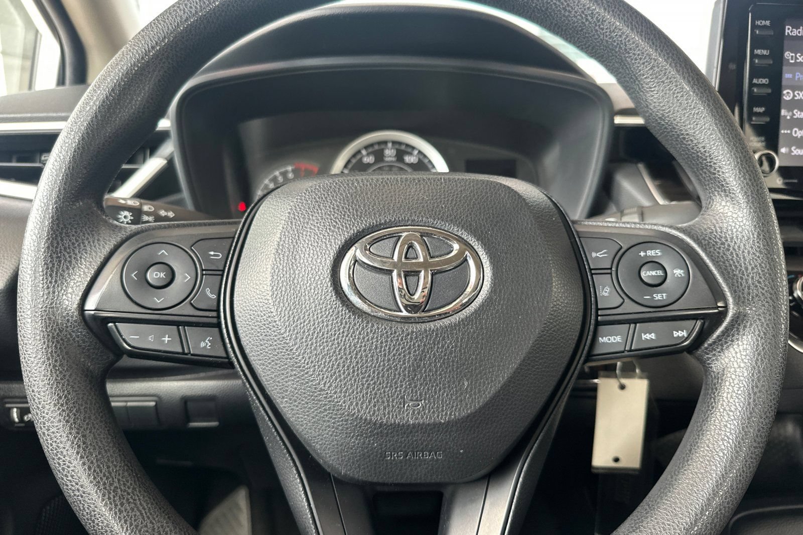 Used 2022 Toyota Corolla LE FWD image 23