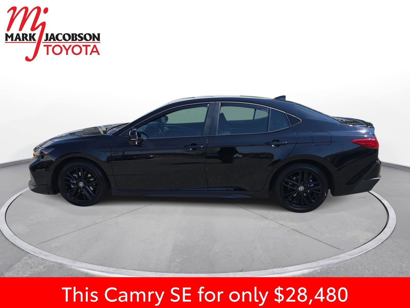 Used 2025 Toyota Camry SE w/ Convenience Package image 15