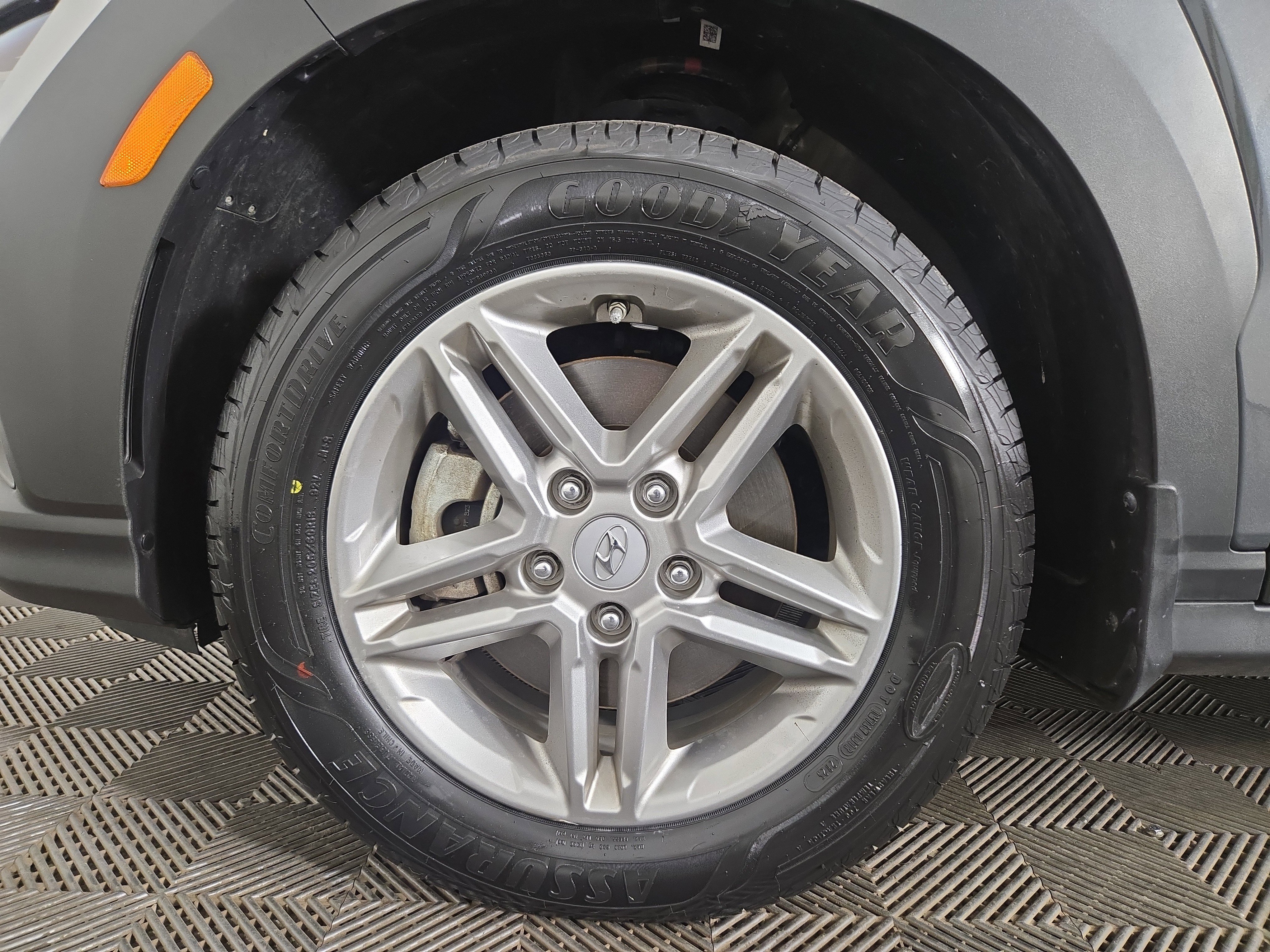 Used 2023 Hyundai Kona SE w/ Cargo Package image 30