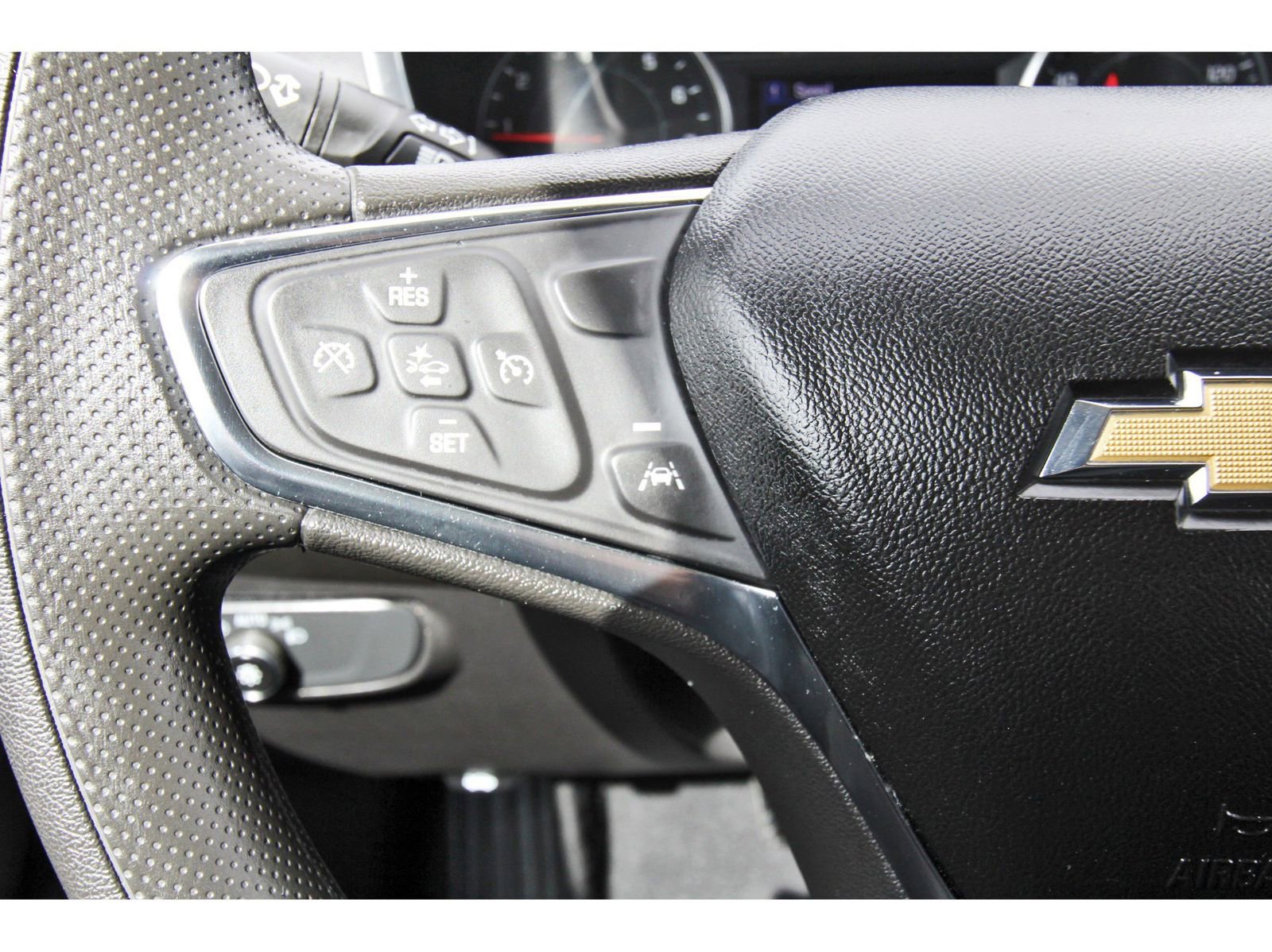 Used 2021 Chevrolet Equinox LT image 18