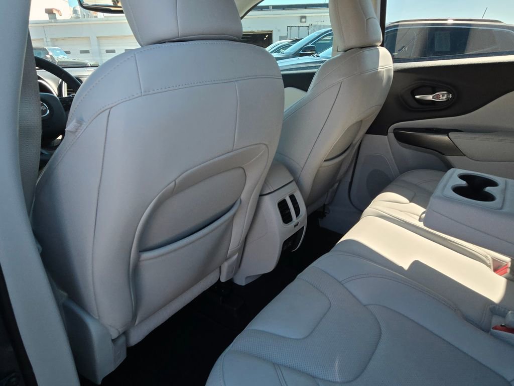 Certified 2021 Jeep Cherokee Latitude Lux image 19