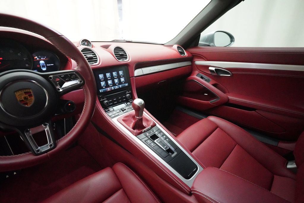 Certified 2022 Porsche 718 Boxster RWD image 18
