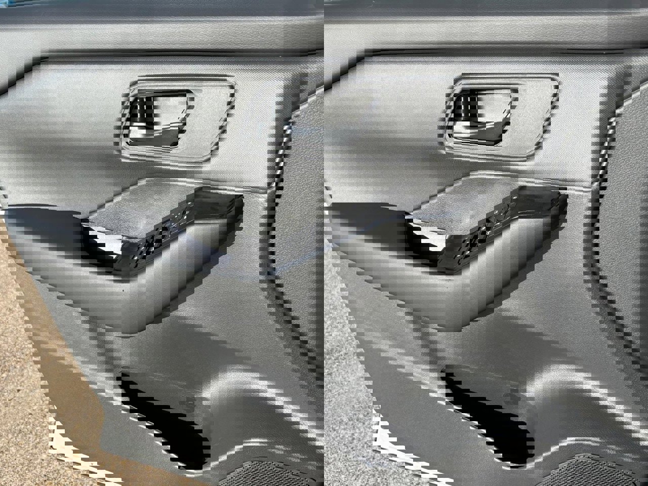 New 2026 Nissan Rogue S image 15