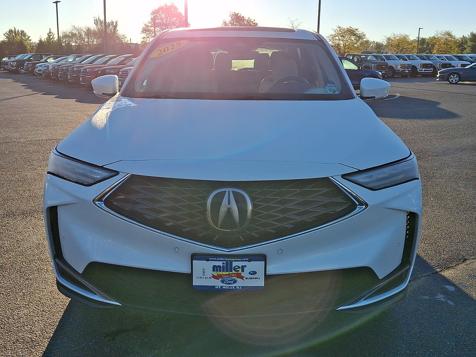 Used 2025 Acura MDX w/ Technology Package AWD/4WD image 2