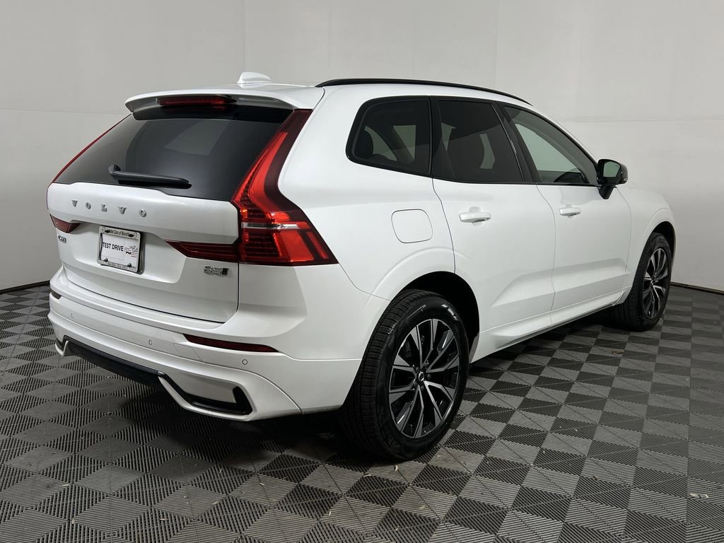 Certified 2025 Volvo XC60 B5 Core w/ Climate Package image 10