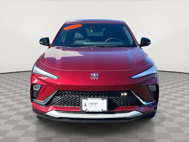 Used 2024 Buick Envista Sport Touring w/ Convenience I Package image 2