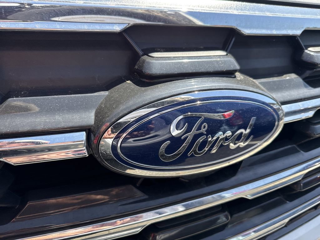 Used 2025 Ford Explorer Active w/ Active Comfort Package AWD/4WD image 4