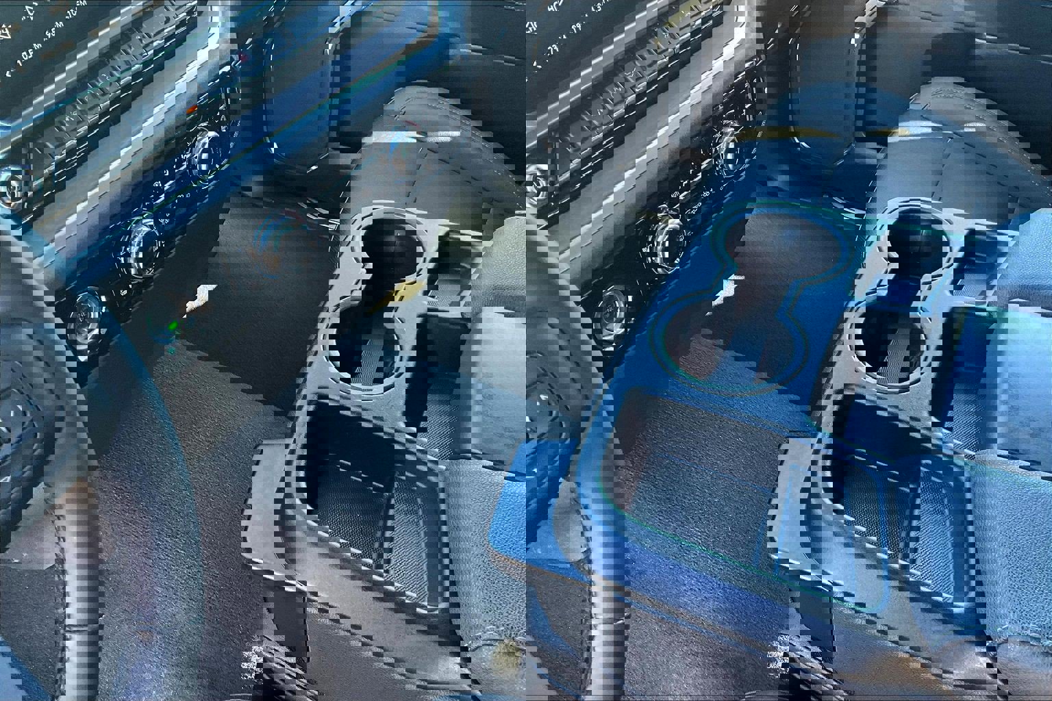 Used 2024 GMC Sierra 1500 SLT image 11