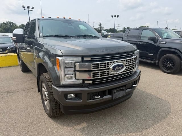 Used 2018 Ford F250 Platinum w/ Platinum Ultimate Package AWD/4WD image 3