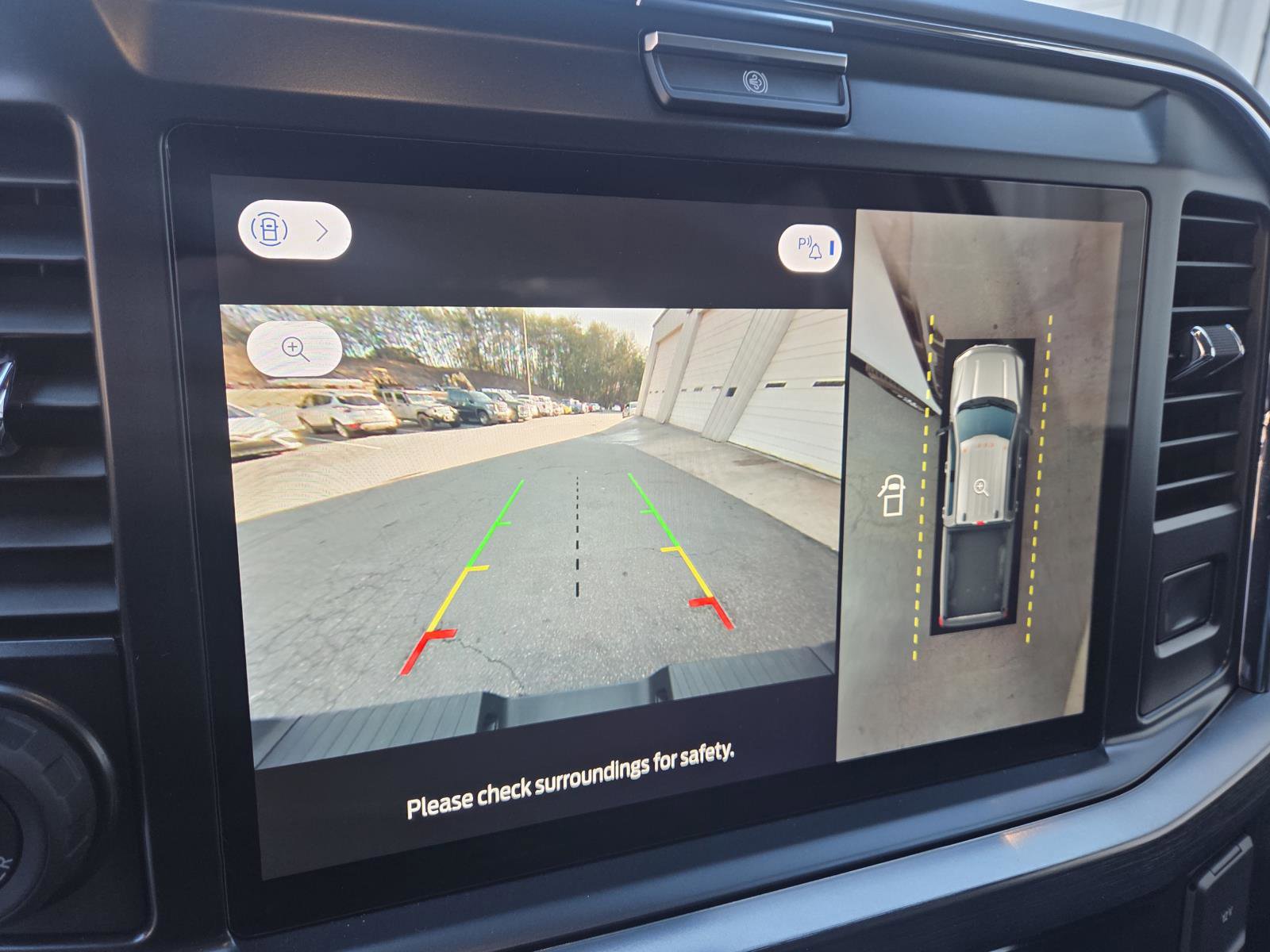 Used 2025 Ford F350 Lariat w/ Lariat Ultimate Package AWD/4WD image 18